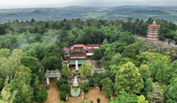 ngoi chua lon o Quang Ngai 2