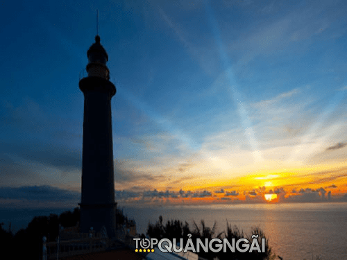 Hải đăng Lý Sơn - Ngon hải đăng cao nhất Việt Nam