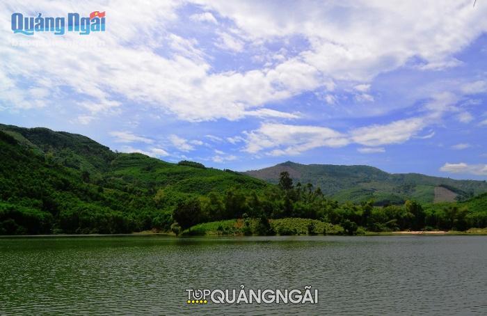 Hồ Tôn Dung - Điểm đến thú vị