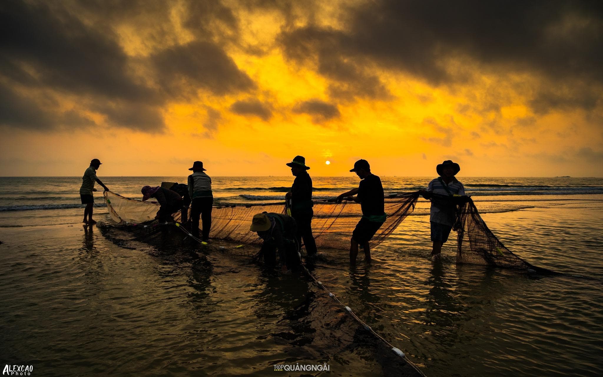 Biển Châu Tân - Bãi biển hoang sơ ít người biết ở Quảng Ngãi Biển Châu Tân - Bãi biển hoang sơ ít người biết ở Quảng Ngãi